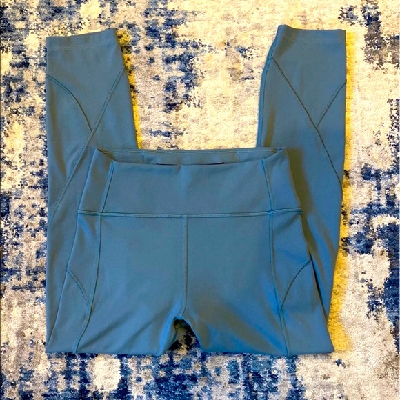 Lululemon In Movement 7/8 Tight *Everlux - Picture 1 of 12